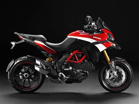 The pikes peak version is born starting from the electronic base of the new multistrada 1260 s, hence exploiting the new introduced features such as the euro 4 approved 1262 cm3 ducati testastretta dvt engine, and the renewed chassis. 2012 Ducati Multistrada 1200S Pikes Peak Review