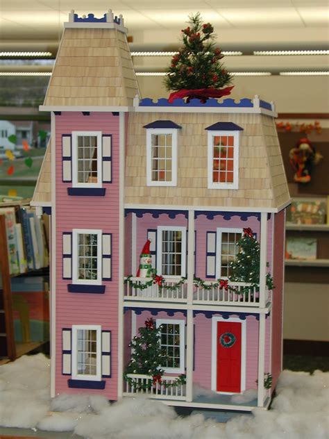 Solon Public Library: Beautiful Victorian Dollhouse up for Auction