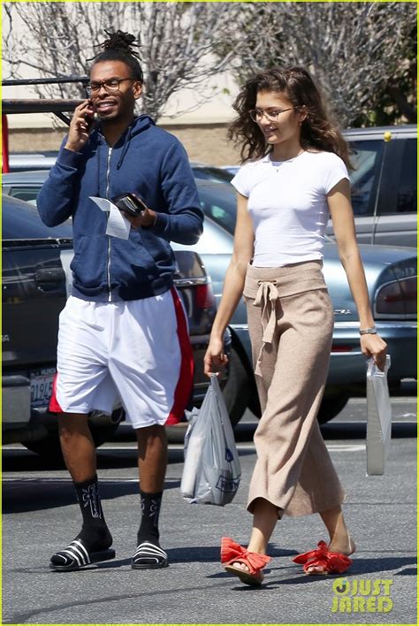 Zendaya Had A Lot To Say About This Paparazzi Moment Photo 4263340