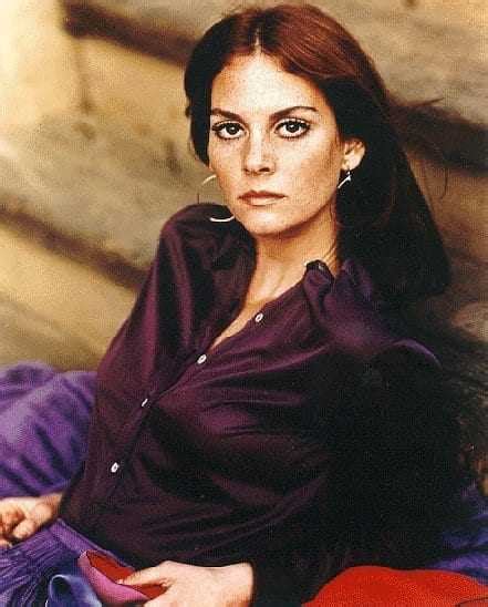 37 Nude Pictures Of Lesley Ann Warren Which Will Cause You To Surrender