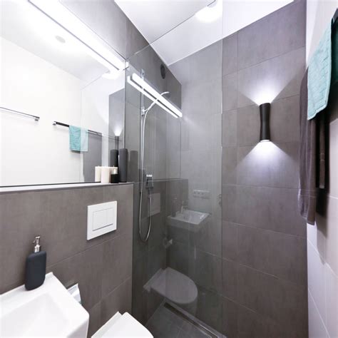 Anthrazitfarbene Walk In Dusche Moderne Badezimmer Von Banovo Gmbh