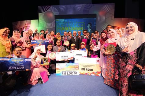 Urus setia hadiah pengajian ipt. Senarai Pemenang Anugerah Pembestarian Sekolah 2017 ...