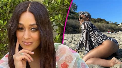 Tia Mowry Shows Off Her Buns In Cheeky New Beach Photos And Fans Are