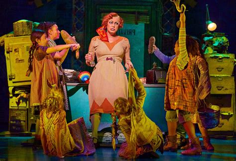 It Is Easy Street To Annie The Musical At Orchard Theatre Dartford