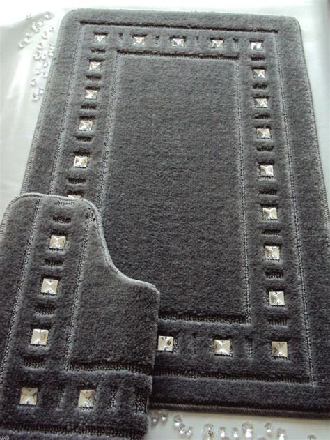 Check out our grey bathroom mat selection for the very best in unique or custom, handmade pieces from our коврики для ванной shops. BATH MAT SET DIAMANTE SILVER GREY | eBay | Bath mat sets ...
