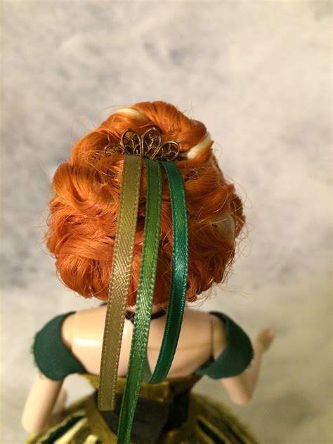 If your daughter (like 99% of all girls) doesn't have this type of hair. Custom Frozen Anna Coronation Doll - hair | I'm using the ...