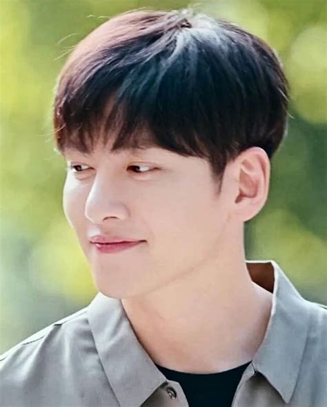 Go mi ran (won jin ah) is a young jobseeker who is told she will be given around us$ 4,200 if she takes part in a cryogenic freezing program. Ji Chang Wook in the _Melt me softly_ 2019 as Ma Dong Chan ...