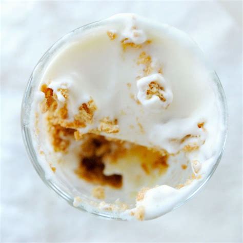 Layers of cinnamon swirl cake, cream cheese icing, sauteed. 24 Easy Mini Dessert Recipes - Delicious Shot Glass Desserts