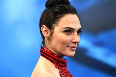 Gal Gadot ‘wonder Woman Salary Why It Was So Low