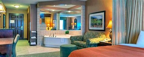 What are the best honeymoon hotels near devrent valley? Virginia Jacuzzi® Suites - Excellent Romantic Vacations ...