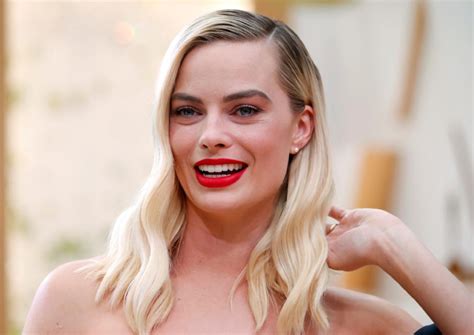 Margot robbie won the critics' choice super awards for her role as harley qui. Margot Robbie to star in female-centric Pirates of the ...
