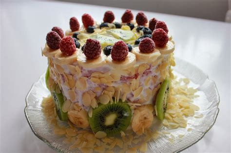 Die oberseite und die seiten der wassermelone bedecken. Story of our lives: Gesunder Wassermelonen-kuchen ♥