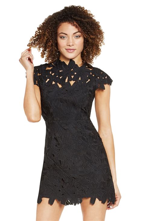 Dolce Vita Jayleen Floral Lace Dress in Black | DAILYLOOK