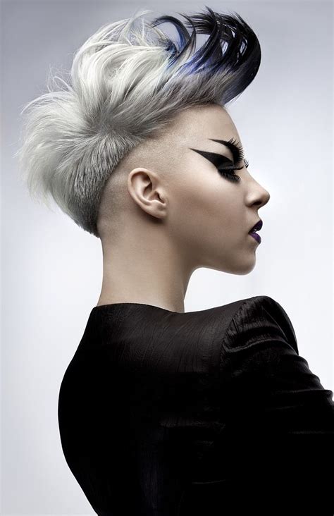 Pin By Eliza W On My Future Hair Style Hair Color Crazy Short Hair