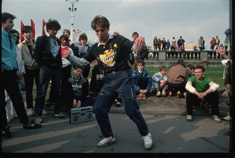 Vintage 80s Photos Of Old School Hip Hop And Breakdancing Culture