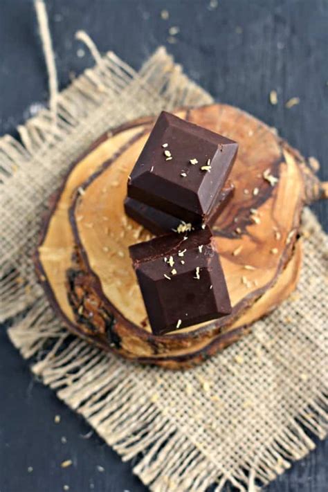 Coconut Oil Chocolate With Toasted Coconut The Pretty Bee