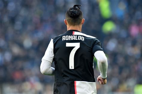Transfer News Cristiano Ronaldo Eyes Juventus Exit