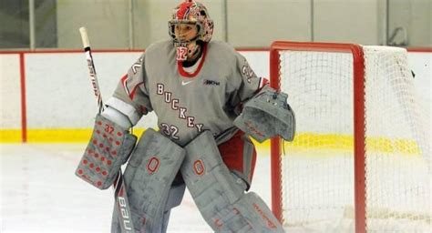 Kassidy Sauve Named Wcha Defensive Player Of The Week Eleven Warriors