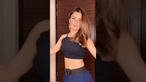 avneet kaur boobs shake latest video instagram reels hot dance edited youtube