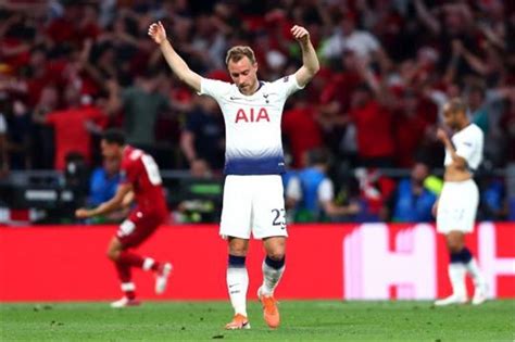 كريستيان دانيمان إريكسن (christian dannemann eriksen؛ مواليد 14 فبراير 1992) هو لاعب كرة قدم دنماركي يلعب في مركز الوسط الهجومي مع نادي إنتر ميلان في الدوري الإيطالي ومنتخب الدنمارك لكرة القدم. نادٍ إيطالي ينافس ريال مدريد على إريكسن - بطولات