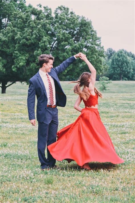 Prom Picture Ideas Capturing Joy With Kristen Duke Prom Photoshoot