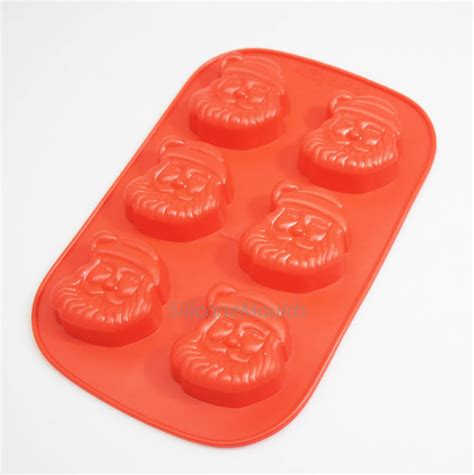 You can do it all in silicone molds. What Do I Do With Christmas Silicone Cake Molds ...
