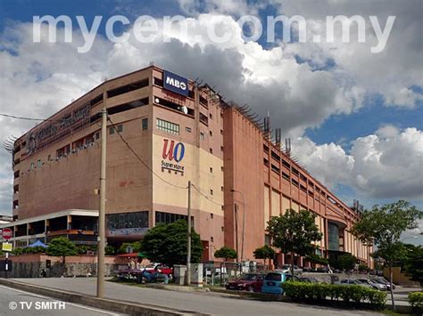 One of the oldest shopping malls in the country, ampang park is centrally located in the klcc area with a direct connect to the lrt train. MALAYSIA CENTRAL: Directions: Galaxy Ampang Shopping ...