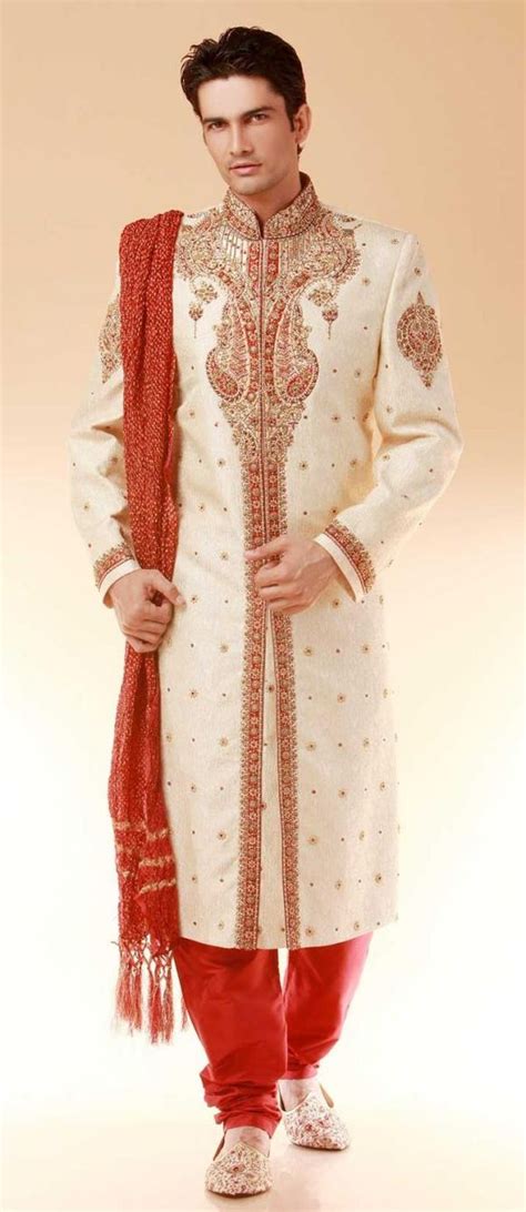 Latest traditional indian wedding dresses for men online. Traditional Indian Sherwani Designs - Bridal Wear