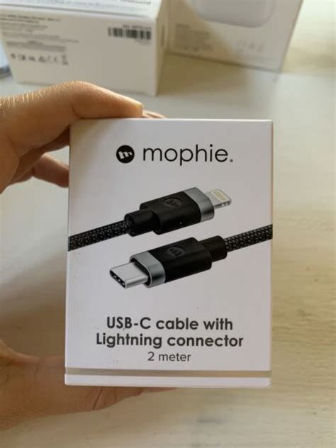 Mophie Usb C Fast Charge Cable With Lightning Connector 2 Meters Long