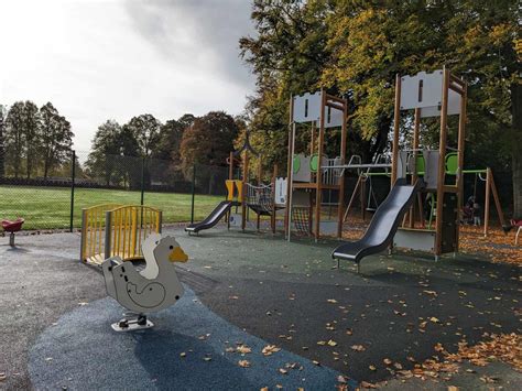 Find Free Local Playgrounds Parks And Play Areas Across The Uk