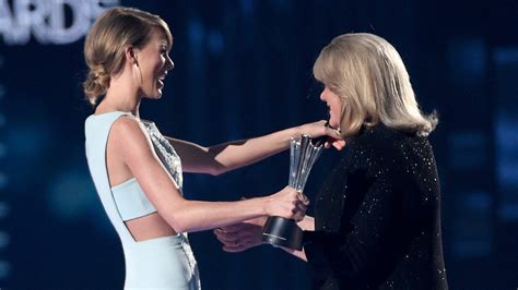 Taylor Swift S Mom Testified She Wanted To Vomit And Cry Upon