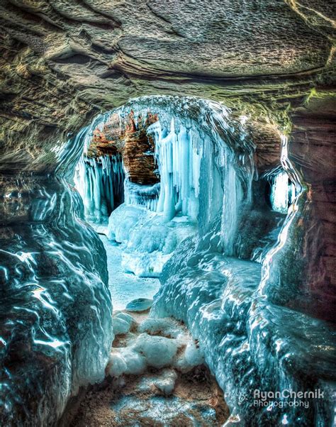 Bayfield Ice Cave Bayfield Wisconsin Places To Travel
