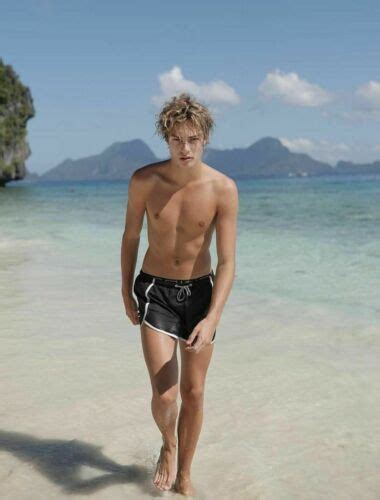 Shirtless Male Blond Hair Bare Foot Beach Hunk Beefcake Guy Man Photo 4x6 B295 Ebay