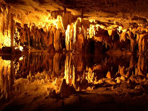 Discover The 10 Most Amazing Caves In The United States