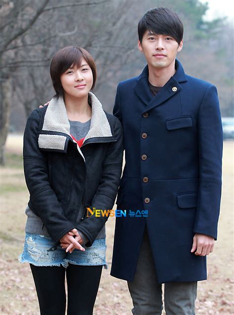 The two have tons of chemistry but because they're in different classes they both realize it won't work. Spoiler Gil La-im in "Dark Blood", "Secret Garden ...