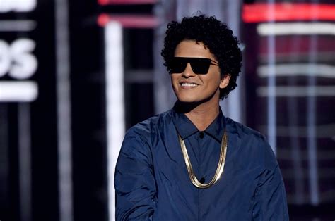 Bruno Mars Quiere Ser Parte De Los Grammy 2021 Con Su Nueva Banda — Fmdos