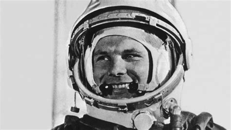 Yuri Gagarin Manusia Pertama Di Luar Angkasa Dan Alat Propaganda Uni