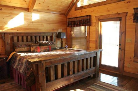 20 Simple And Neat Cabin Bedroom Decorating Ideas