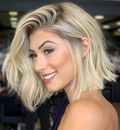 Here are pictures of this year's best haircuts and hairstyles for women with short hair. Newest Short Haircuts 2021 - 14+ » Trendiem