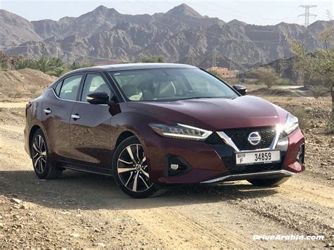 Video Review 2019 Nissan Maxima In The Uae Drive Arabia