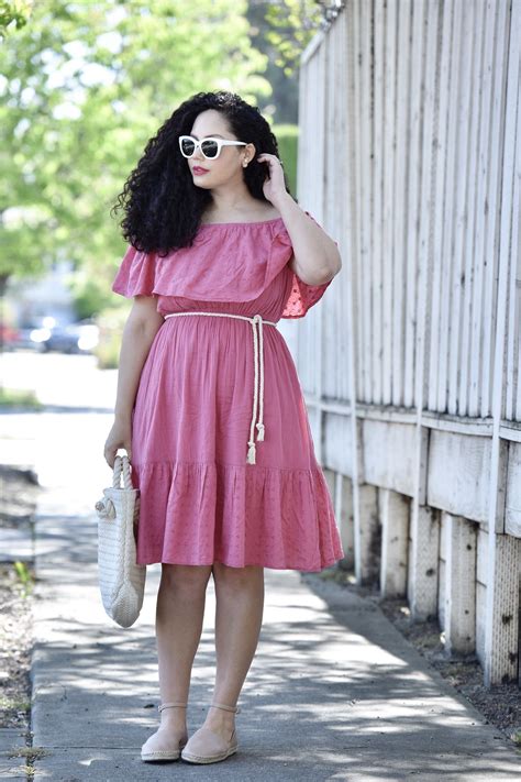 This Budget-Friendly Dress Looks Amazing on Everyone | Girl With Curves