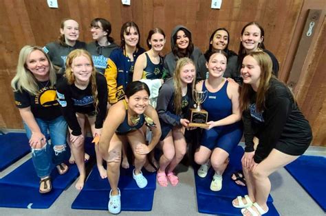 Aberdeen Places Third At District Swim Meet The Daily World