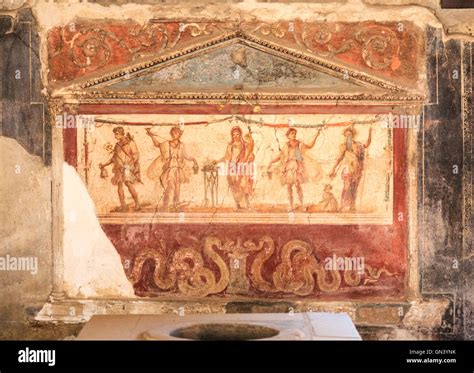Roman Wall Painting Pompeii Hi Res Stock Photography And Images Alamy