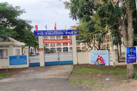 Người đàn bà đẹp của văn học đô thị miền nam. Bà Rịa - Vũng Tàu: Học sinh lớp 7 tự sinh con trong phòng ...