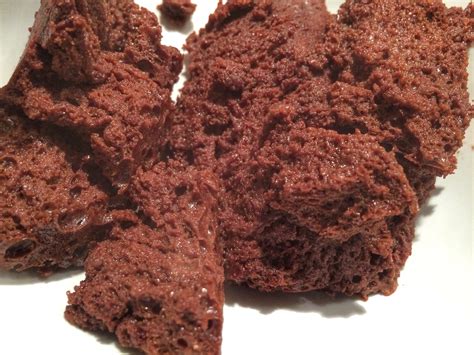 Dip the tin briefly in a large bowl of hot water. Hot chocolate mousse recipe | Cosy Life