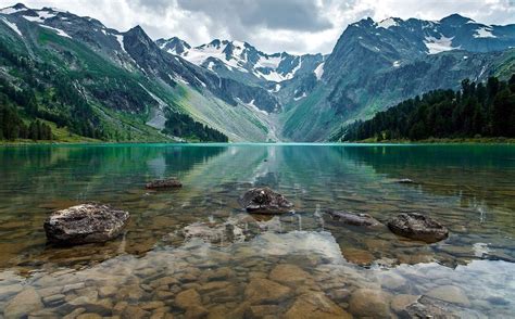 Discover The Wild Beauty Of The Siberian Part Of Russia By Trekking Al