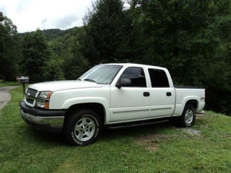 Purchase Used 05 Chevy Silverado Lt 4 Door Cab 53l 1500 4wd Z71 In