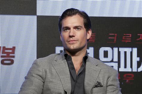 Henry Cavill Wants In On The Netflix Series The Witcher