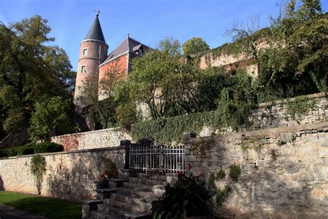 There are 6 ways to get from leiden to beauraing by train, bus, car or plane. Beauraing