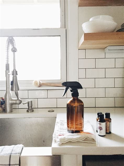How to make odor eliminator spray {aka homemade febreeze air freshener} step 1: DIY: Spray Cleaners and Room Spray (Using Essential Oils ...